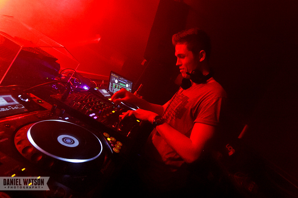 IMAGE: http://payload47.cargocollective.com/1/3/110609/3243445/IMG_3535_960.jpg